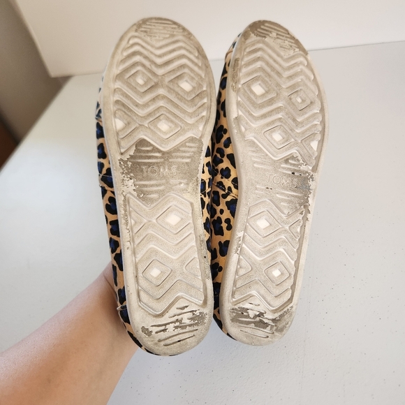 Toms Women's Alpargata Shoe Size 9 Classic Slip On Cheetah Leopard Flats Shoes - Picture 3 of 4